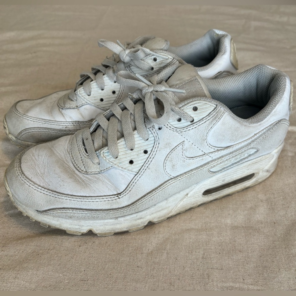 Size 11 - Nike Air Max 90 - leather white